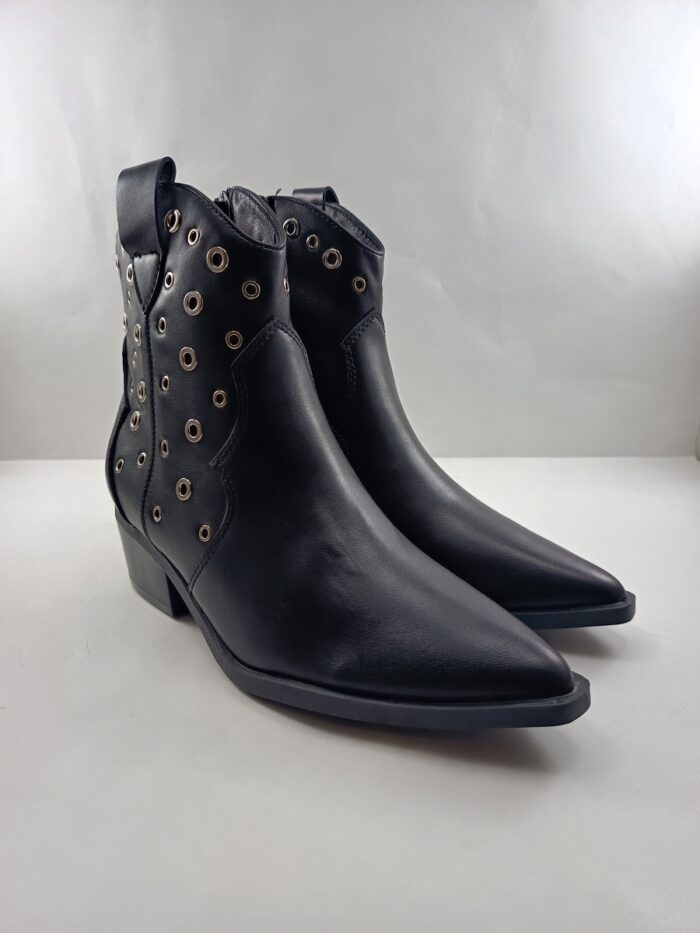 Bota de piel negra con cierre de cremallera, Bb up mod. 2651