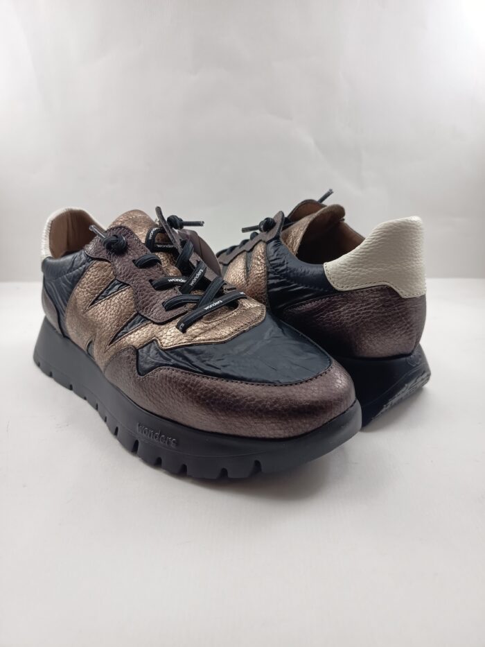 Semi-sport de piel multicolor con cierre de cordon elastico, Wonders mod. A-2491 - Imagen 4