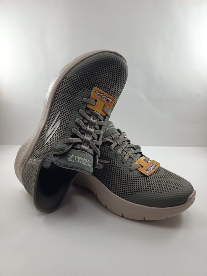 Semi-sport sintetico verde sin cierres, modelo sliping, Skechers mod. 124836