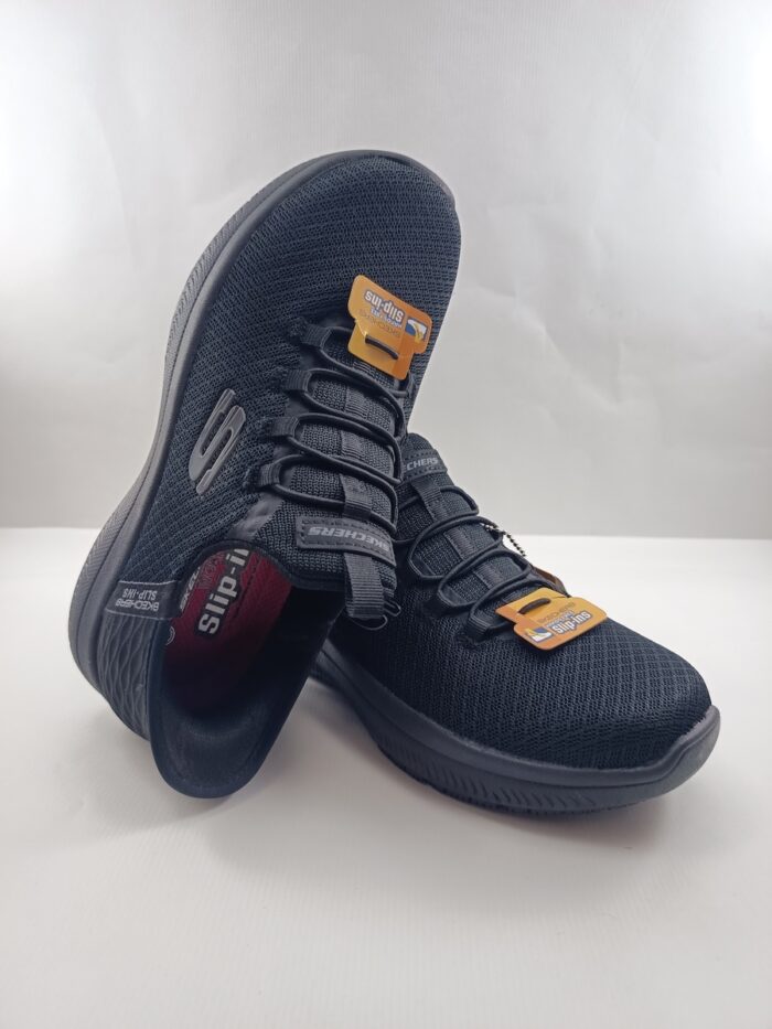 Semi-sport sintetico negro sin cierres, modelo sliping, Skechers mod. 108144