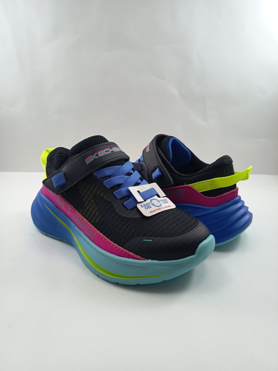 Semi-sport sintetico negro con cierre de velcro, Skechers mod. 303571 - Imagen 3