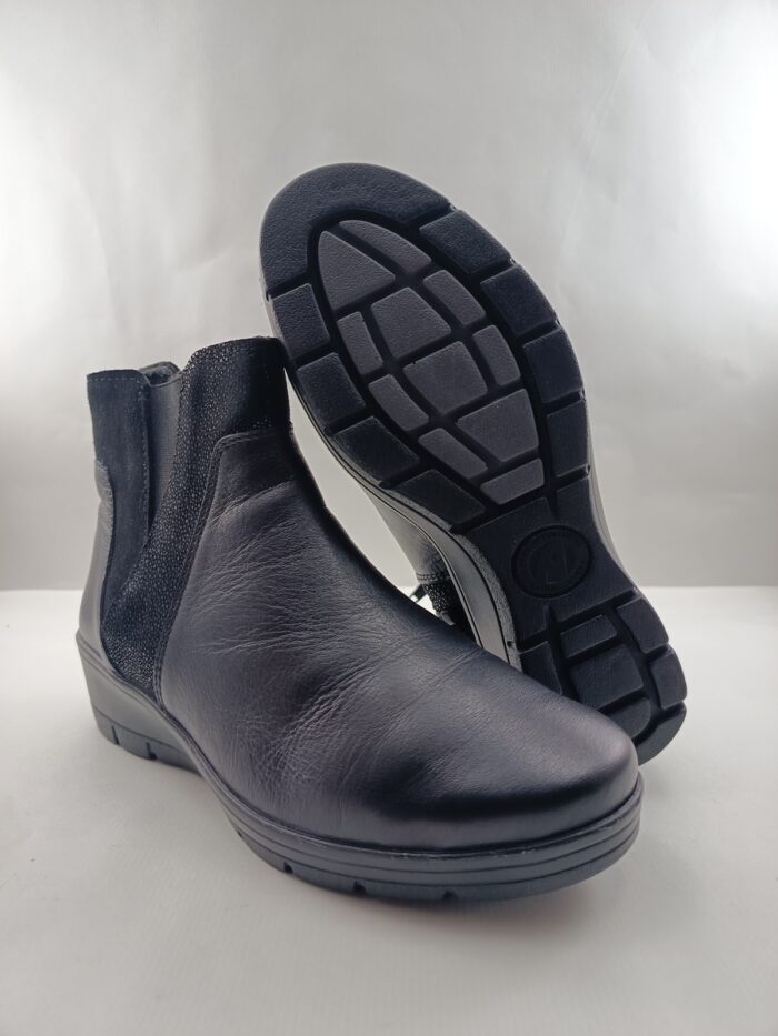 Bota de piel negra con cierre de cremallera, Lumel mod. 7651 - Imagen 4