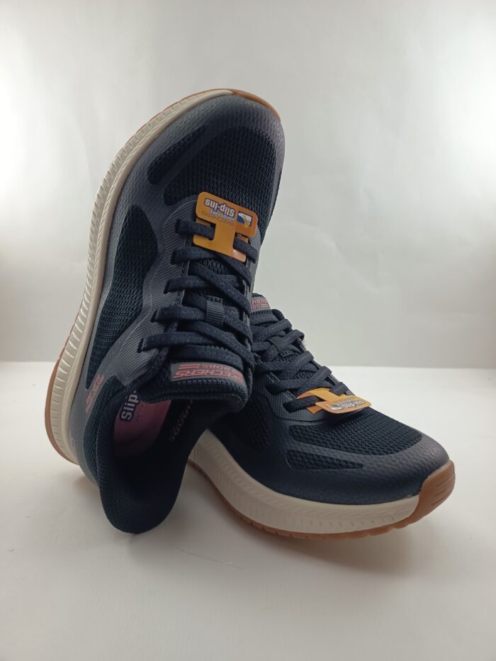 Semi-sport sintetico negro sin cierres, modelo sliping, Skechers mod. 117624