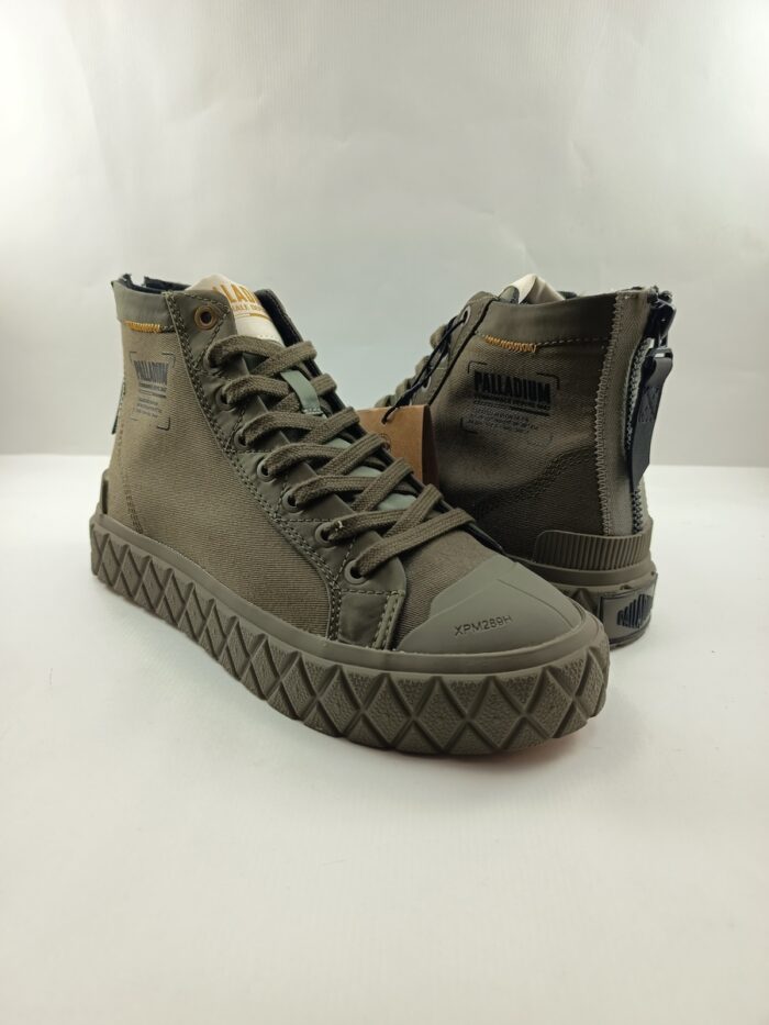 Bota sintetica verde con cierre de cordon, Palladium mod. 79499 - Imagen 2