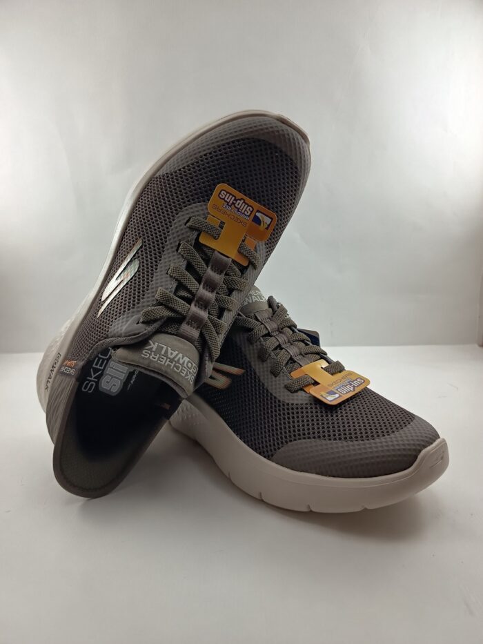 Semi-sport sintetico marron sin cierres, modelo sliping, Skechers mod. 216324