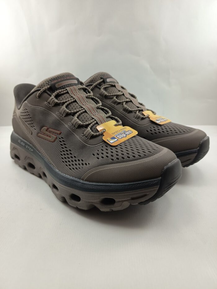 Semi-sport sintetico marron sin cierres, modelo sliping, Skechers mod. 237812