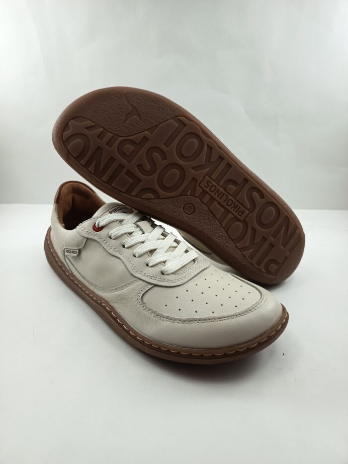 Semi-sport de piel blanco con cierre de cordon, modelo free, Pikolinos mod. 6363C1