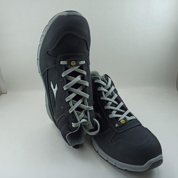 Bota de seguridad negra Diadora con cordon run mid 701-175.304-75068