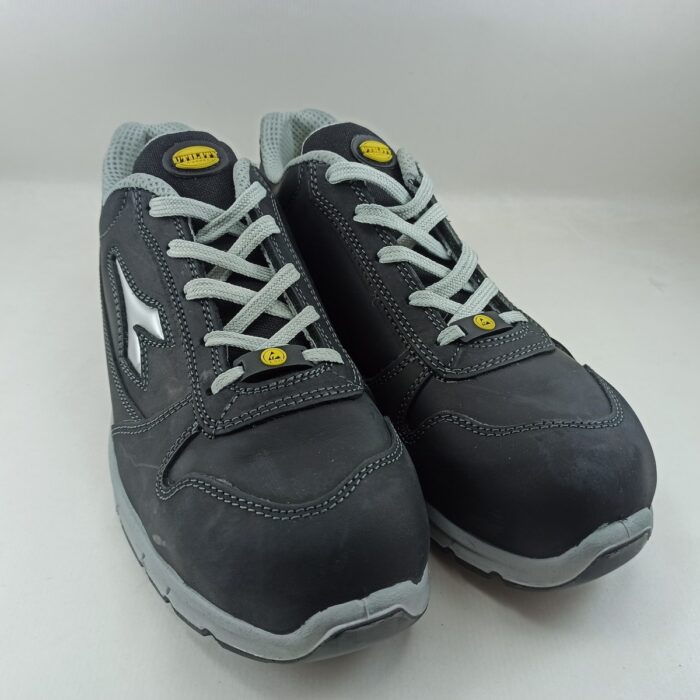 Deportivo de seguridad negro Diadora con cordon run low 701-175303-80013 - Imagen 2