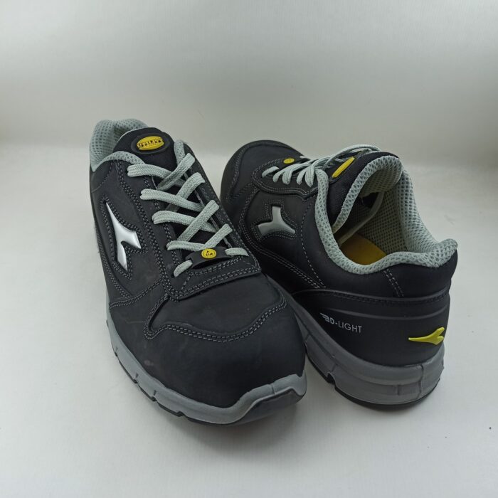 Deportivo de seguridad negro Diadora con cordon run low 701-175303-80013 - Imagen 3