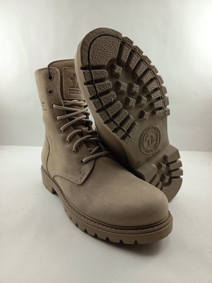 Bota de nobouk crema con cierre de cordon, Panama Jack mod. Frisia B8