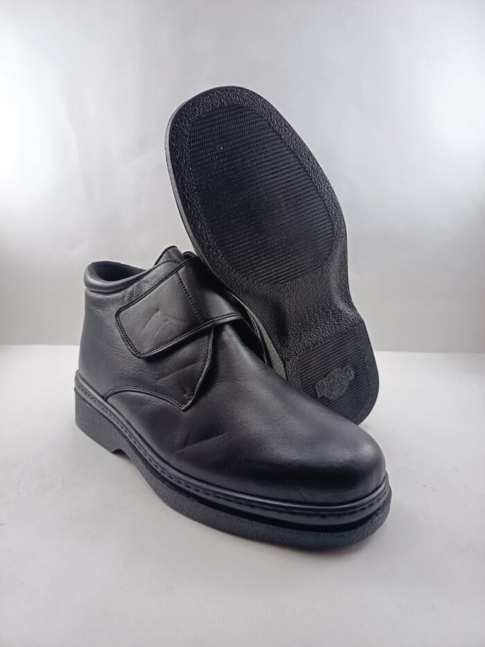 Bota de piel negra con cierre de velcro, Pinoso's mod. 6211 - Imagen 3