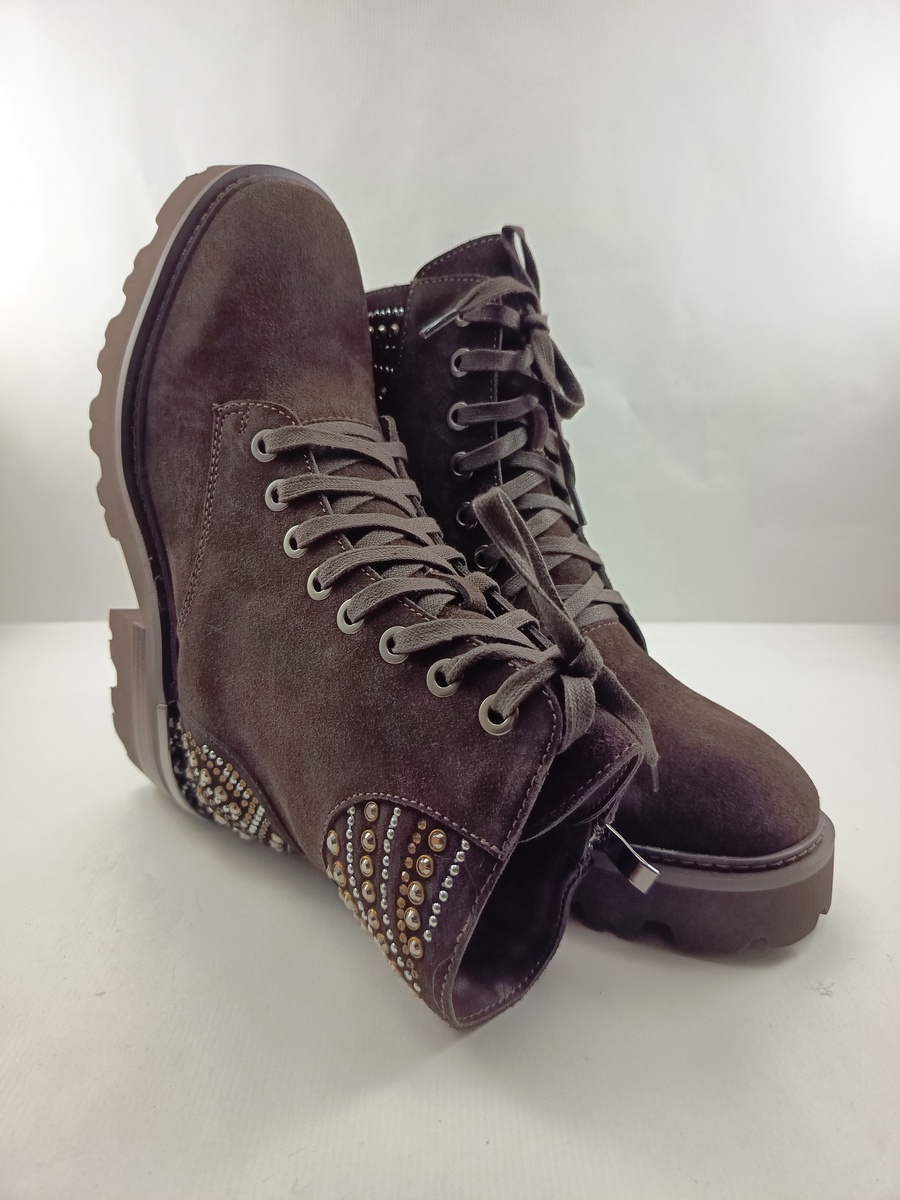 Bota de ante marron con cierre de cordon y cremallera, Alma en pena mod. 54401 - Imagen 4