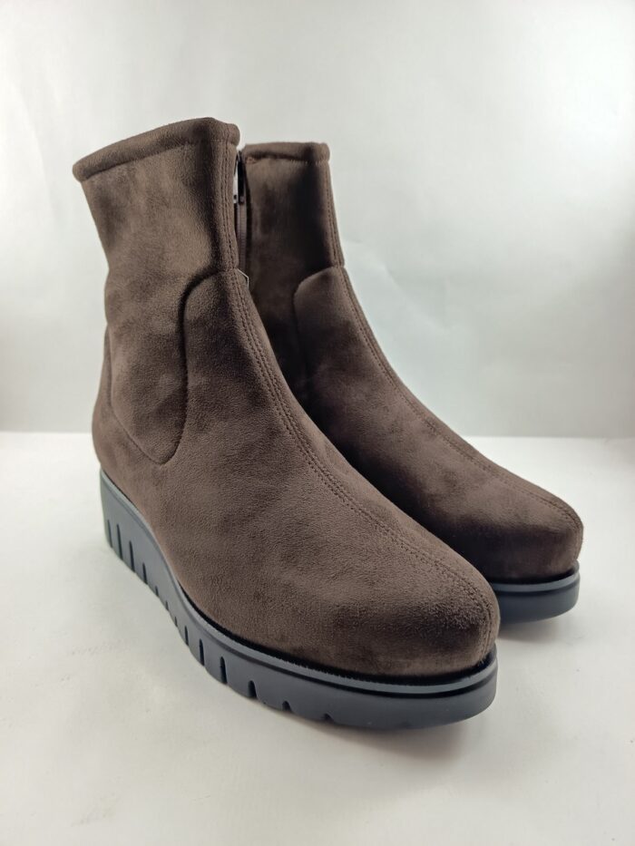 Bota de ante marron con cierre de cremallera, Pinoso's mod. 8114 - Imagen 2