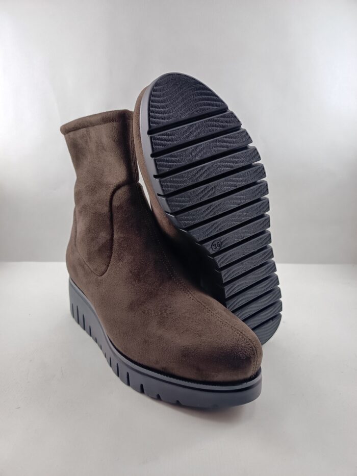Bota de ante marron con cierre de cremallera, Pinoso's mod. 8114 - Imagen 4