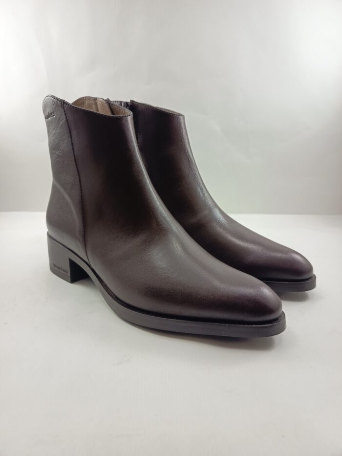 Bota de piel marron con cierre de cremallera, Wonders mod. D-1801 - Imagen 2
