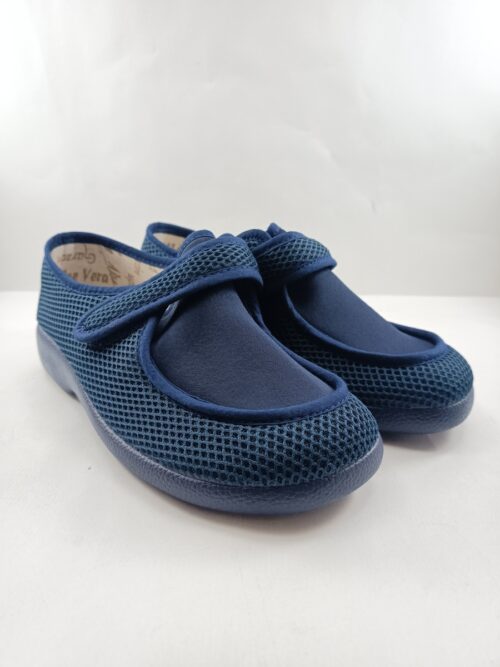 Alpargata sintetica azul con cierre de velcro, Garzon mod. 3070.113