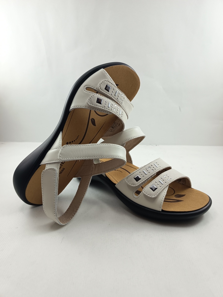 Sandalia de piel blanca con cierre de velcros, Josef Seibel mod. 86786 - Imagen 4