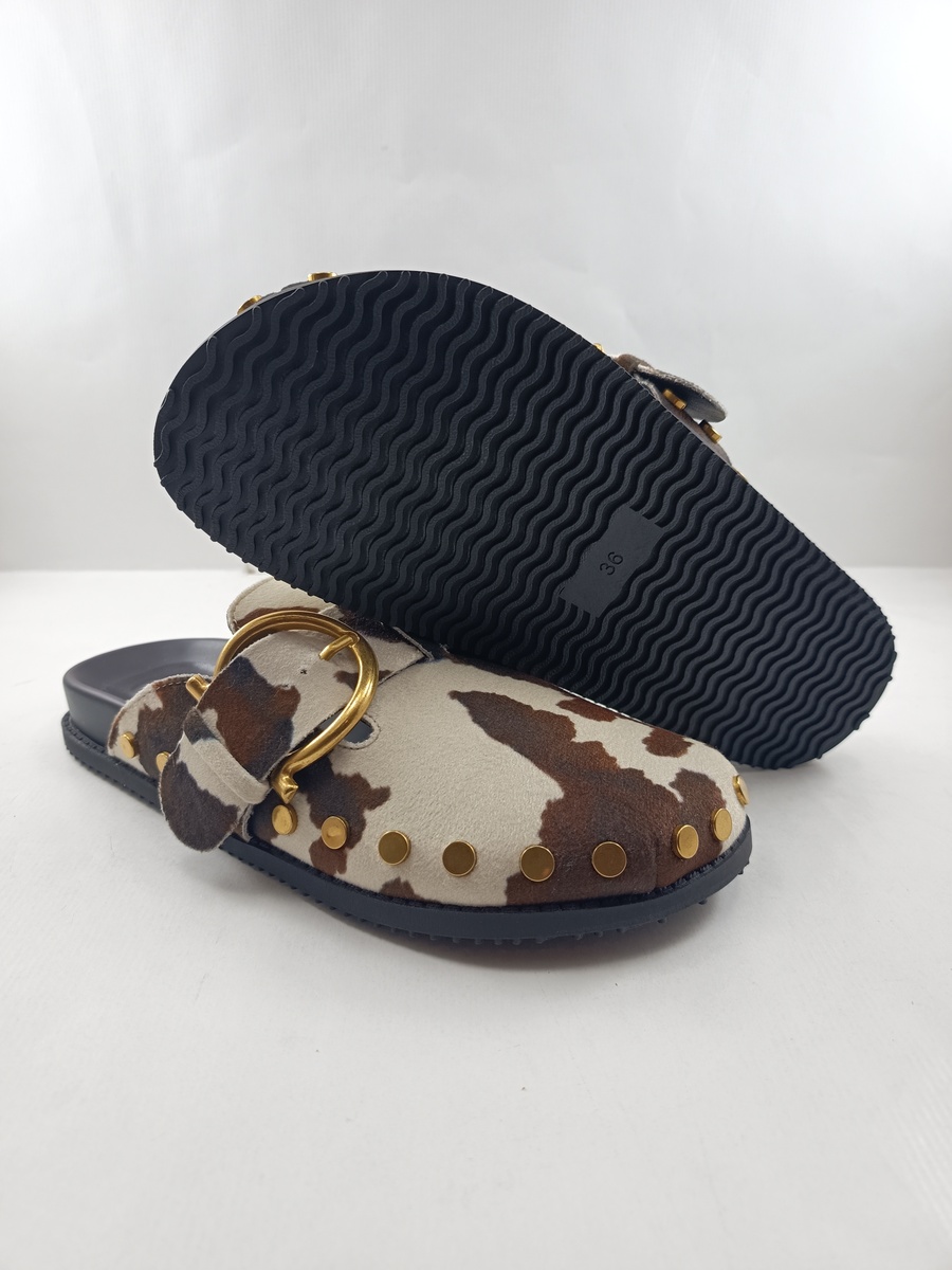 Zueco sintetico multicolor con cierre de hebilla, Mustang mod. 56592 - Imagen 3